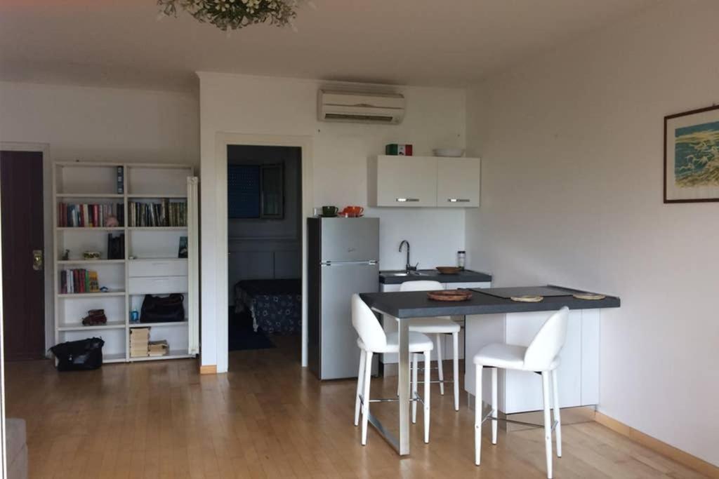 Appartamento Nuovo A Santa Marinella Luaran gambar
